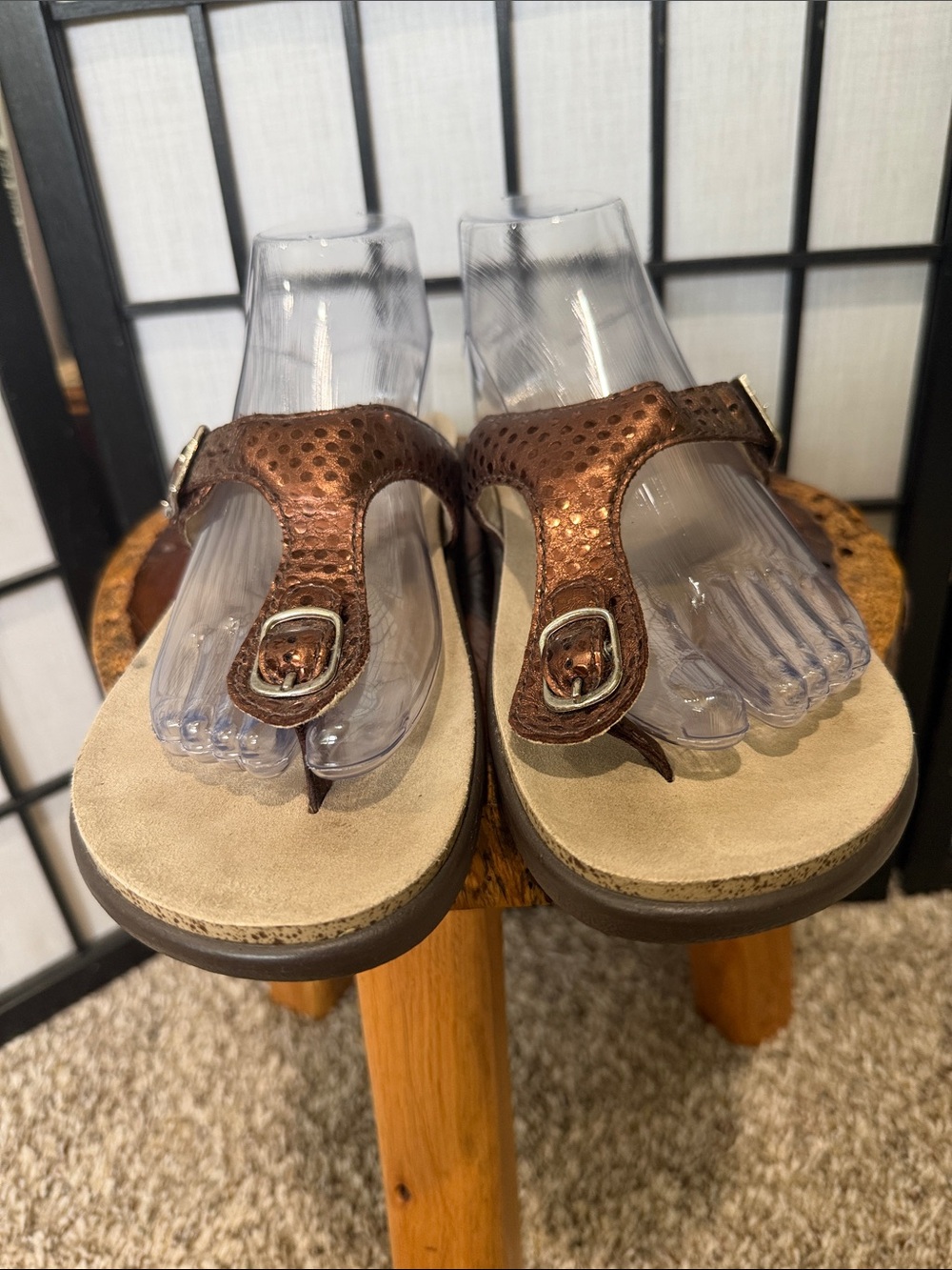 SAS Marina brown Metallic Leather T-strap Sandals Comfort EUC 8.5 USA - Picture 3 of 9